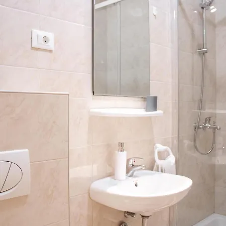 Apartments Maris Baska Voda Exterior photo