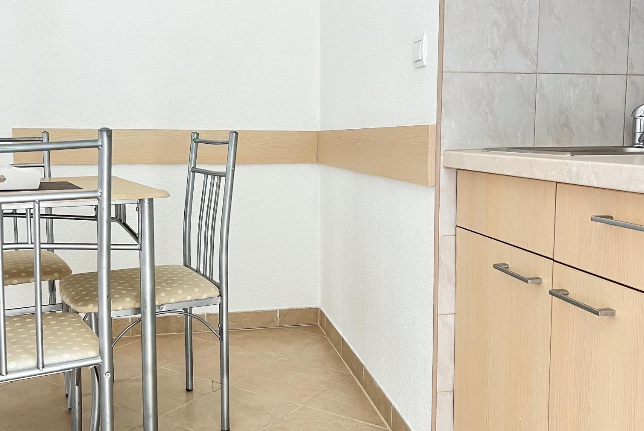 Apartment Maris Baska Voda