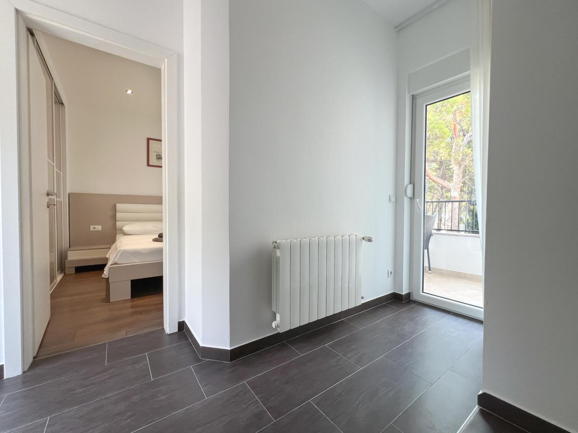 Maris Apartment *